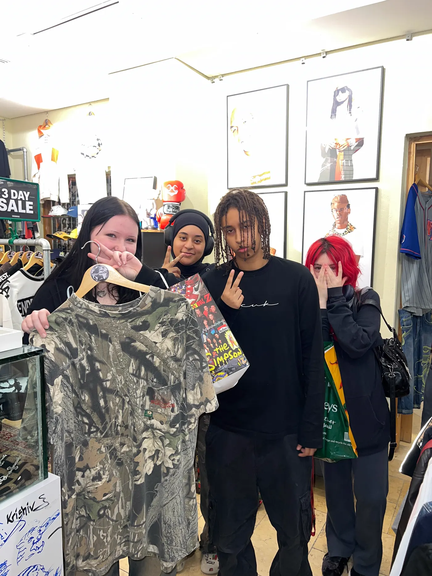 WORNWIDE buyer 2-11